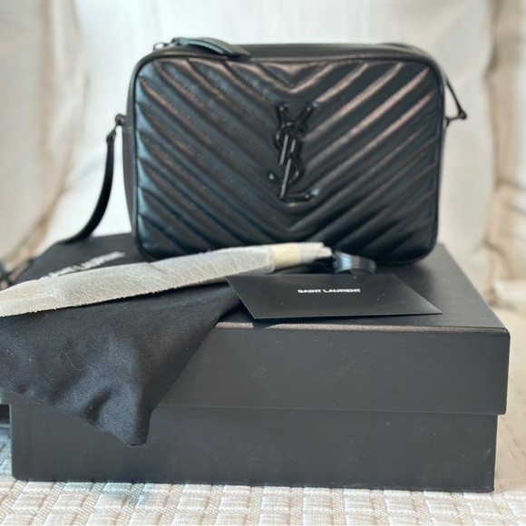 Yves Saint Laurent Quilted Camera Bag in Black - Picture 11 of 13